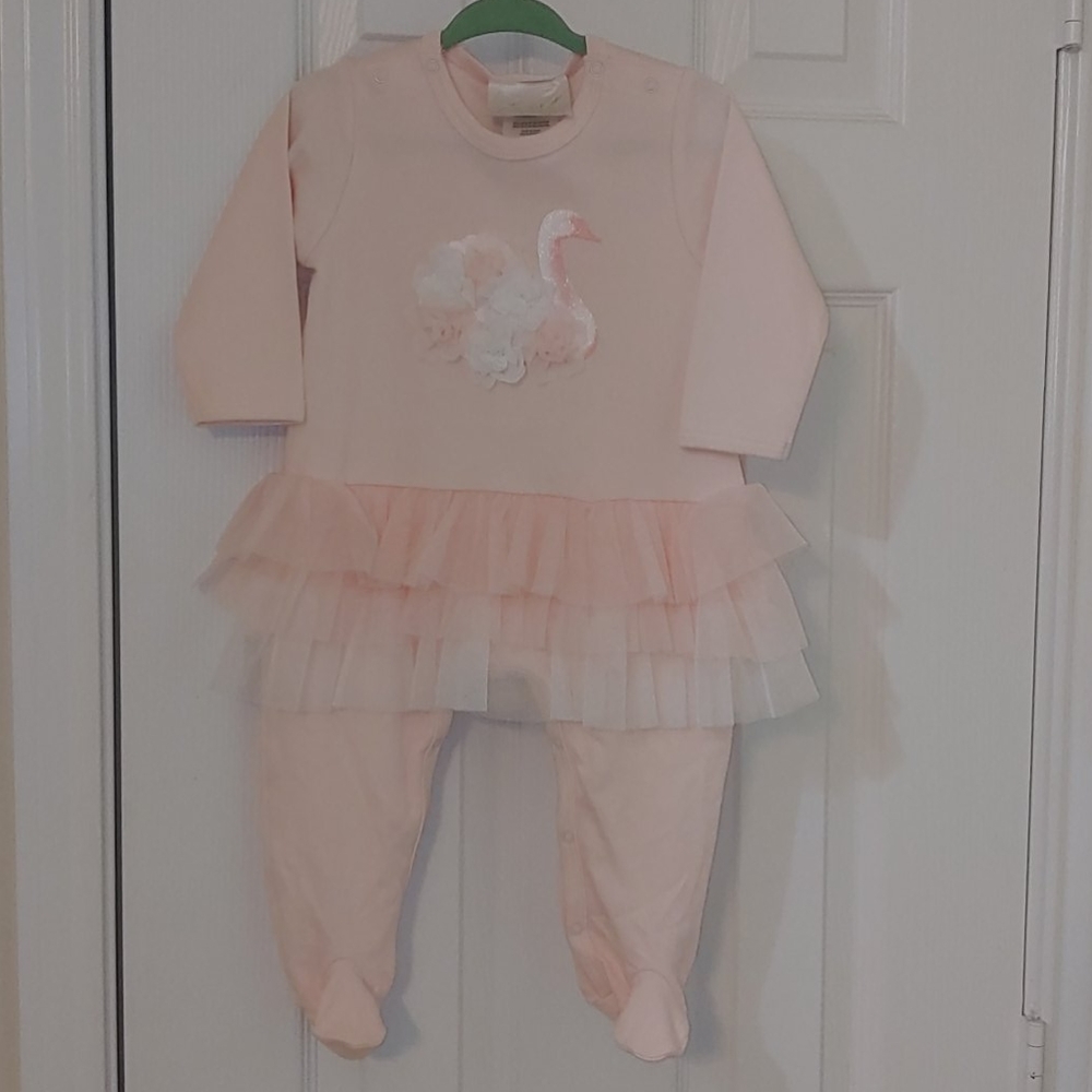 Swan onsie